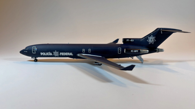 Boeing 727-264(Adv)(F)