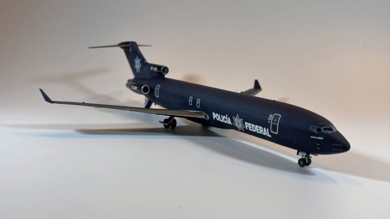 Boeing 727-264(Adv)(F)