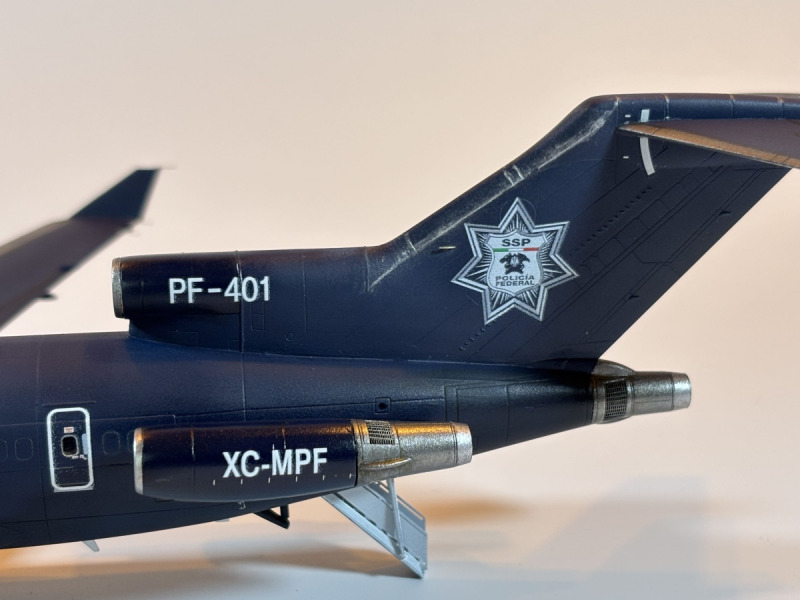 Boeing 727-264(Adv)(F)