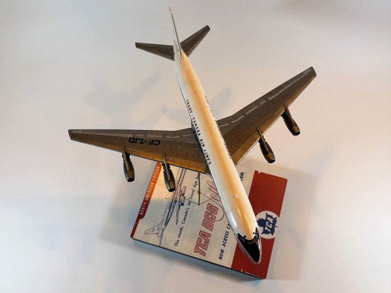 Douglas DC-8-43