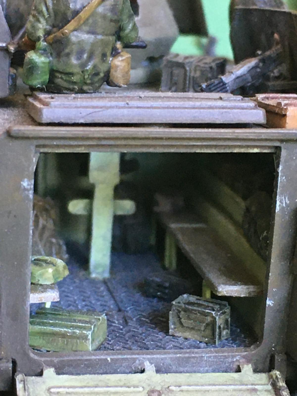 M113