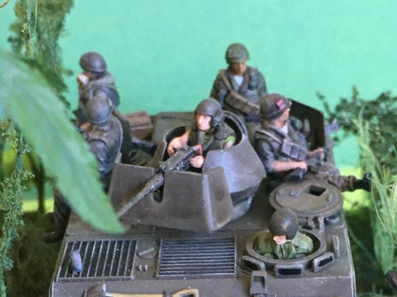M113