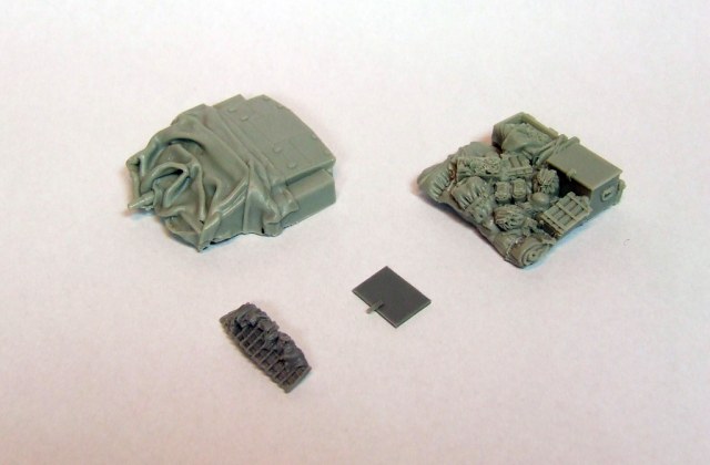 Der BlackDog-Set. Der Panzerwannenaufbau oben links fand beim Bau keine Verwendung.