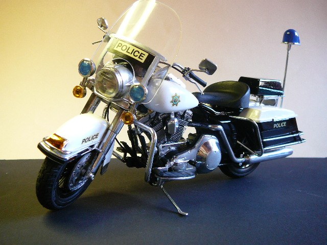 Harley-Davidson FLH Electra Glide