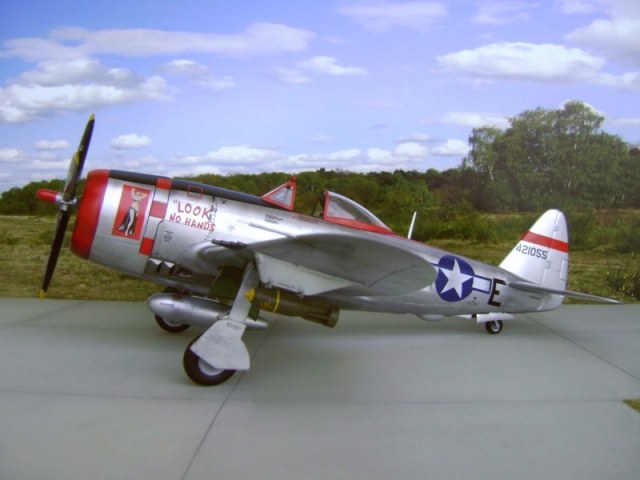 Republic P-47D-28-RE Thunderbolt