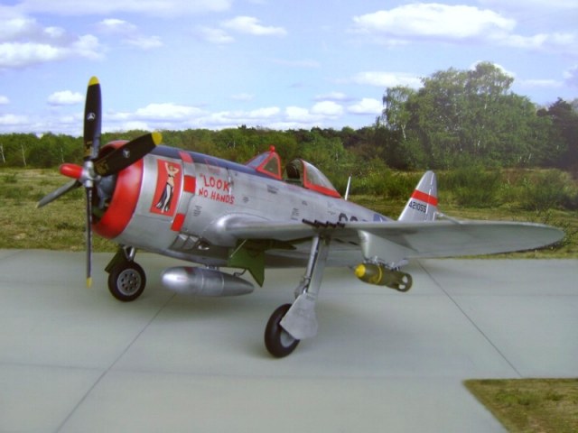 Republic P-47D-28-RE Thunderbolt