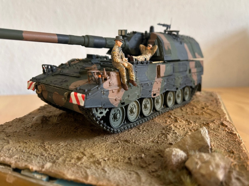 Panzerhaubitze 2000