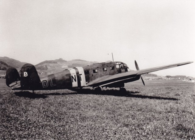 Die Siebel DL+NT nach der Landung in Bern-Belp am 7.5.1945