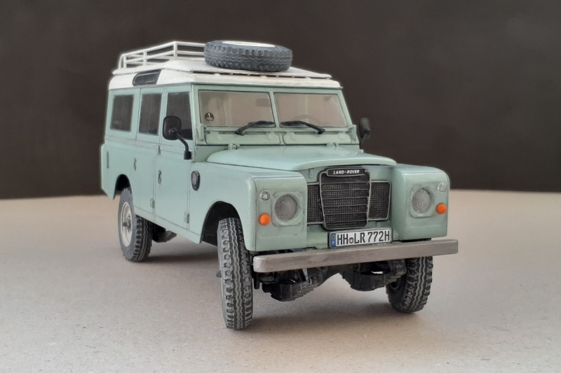 Land Rover Series III LWB Station Wagon