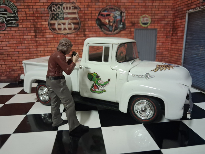 56er Ford F-100 Pick-Up