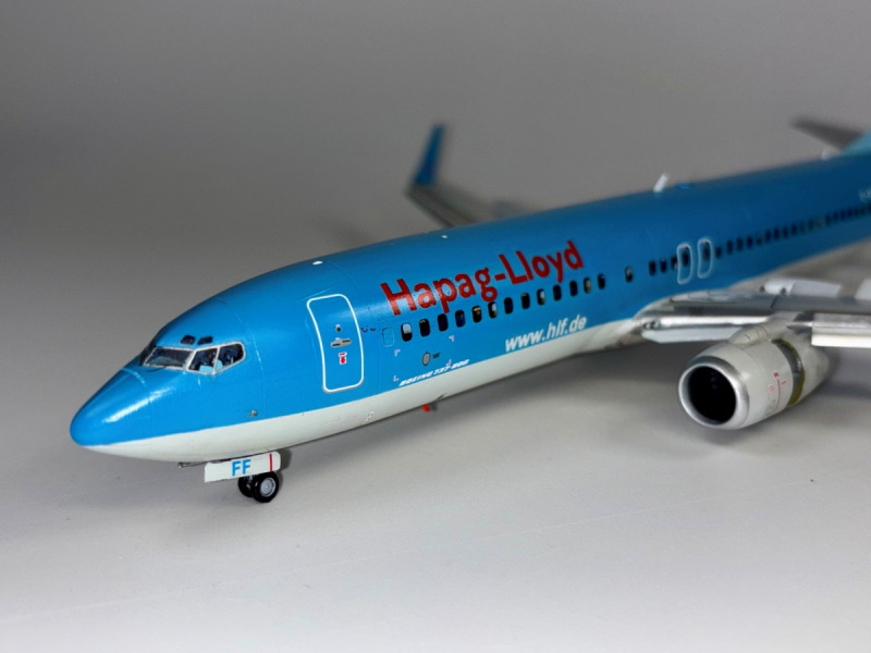 Boeing 737-8K5
