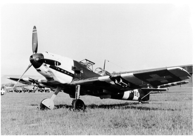 Die J-386 in Dübendorf 1945