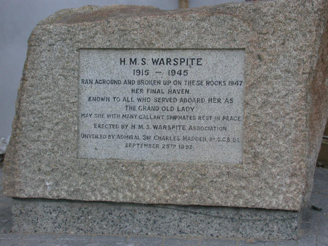 Der Gedenkstein für die Warspite in Marazion, Cornwall