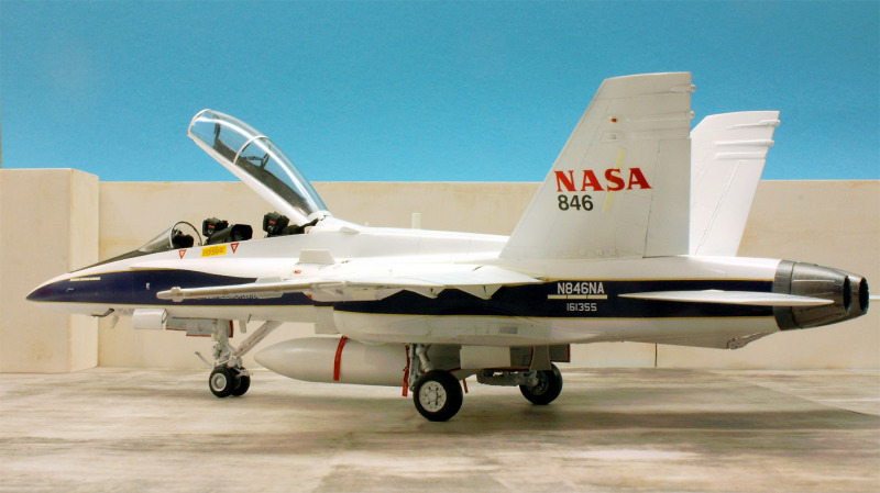 McDonnell Douglas F/A-18B Hornet
