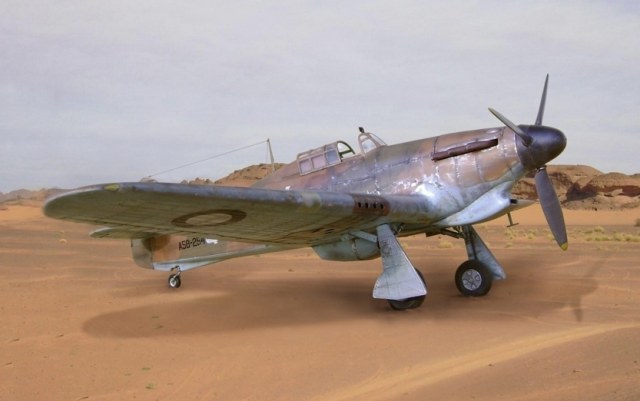 Revell Modell Hawker Hurricane Tropical PR Mk1 der RAAF in Libyen 1941