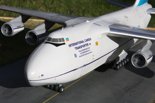 Antonow An-124