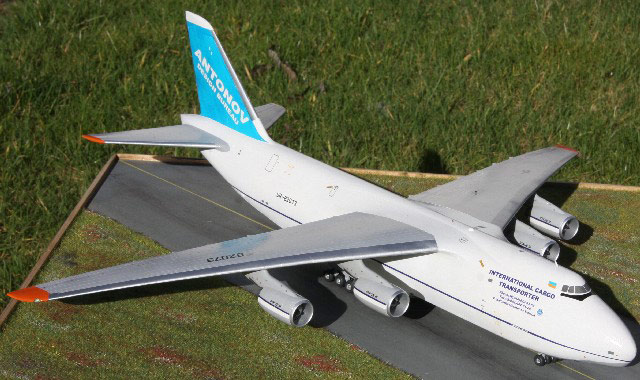 Antonow An-124