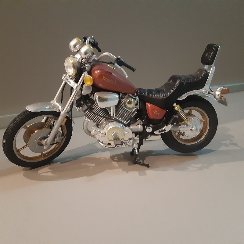 Yamaha XV1000 Virago