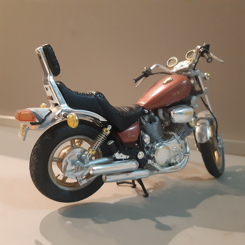 Yamaha XV1000 Virago