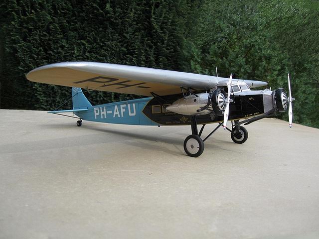 Fokker F-XII