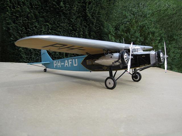 Fokker F.XII