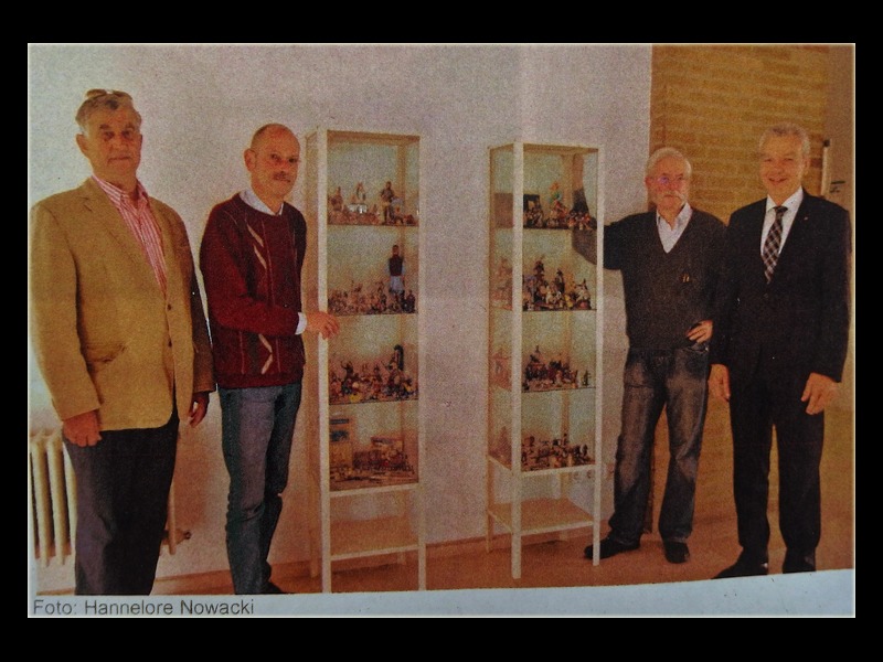 v.l.n.r.: Stadtrat Gottlieb Ohl, Roland Umhey, Alfred Umhey und Bürgermeister Gottfried Störmer