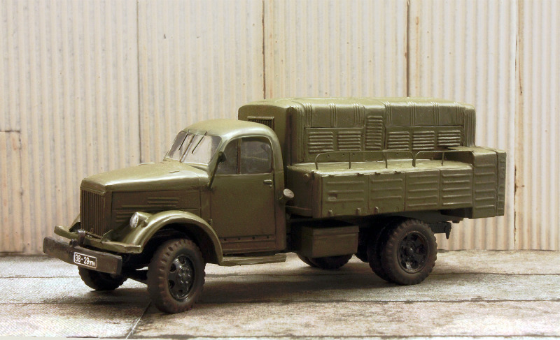 GAZ-51 UPG-250GM und PSG-65/130B