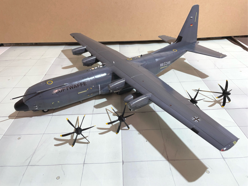 Lockheed Martin C-130J-30 Hercules