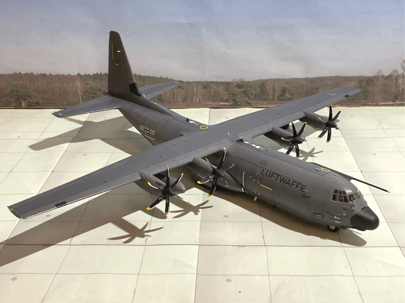 Lockheed Martin C-130J-30 Hercules