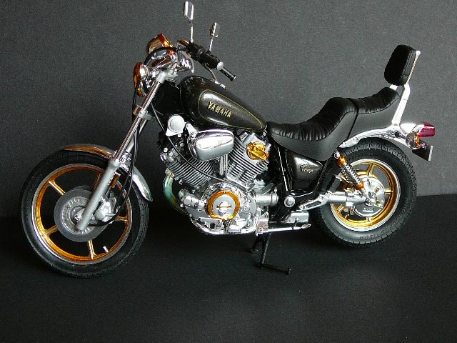Yamaha XV1000 Virago