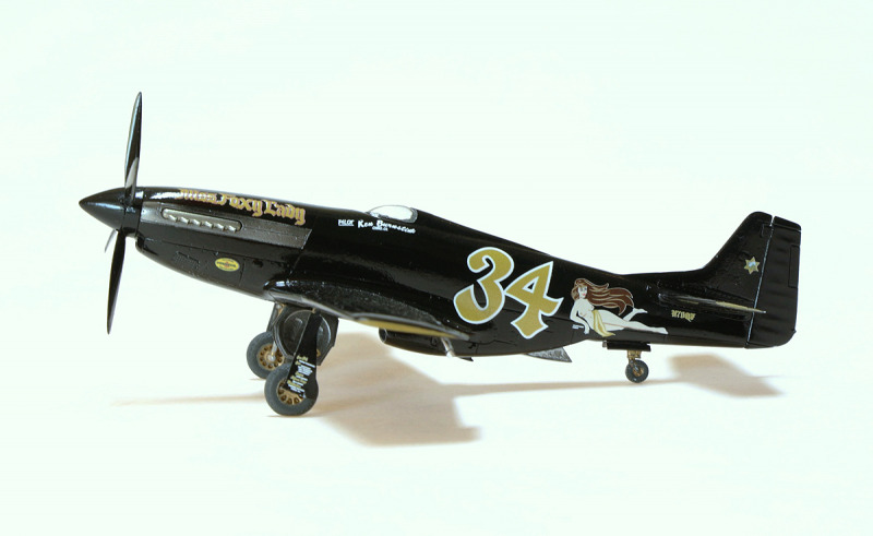 Race Mustang P-51 "Miss Foxy Lady" (Black)