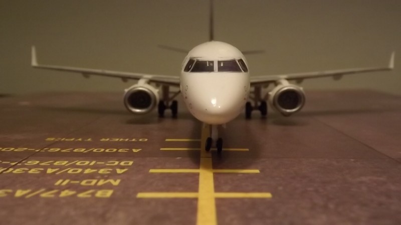 Embraer 195LR