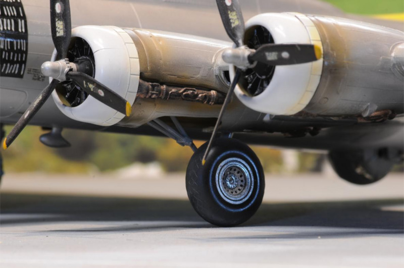 Boeing B-17G 70BO "Milk wagon"