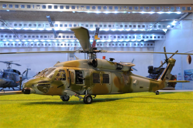 Sikorsky MH-60G Pave Hawk, Academy 1:35 von Karsten Böcker