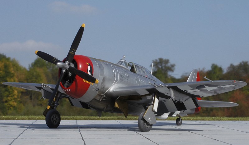 Republic P-47D-22-RE Thunderbolt Razorback