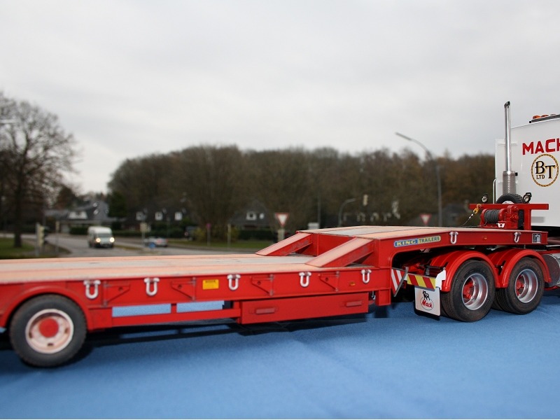 44 Ton 3 Axle Step Frame Low Loader