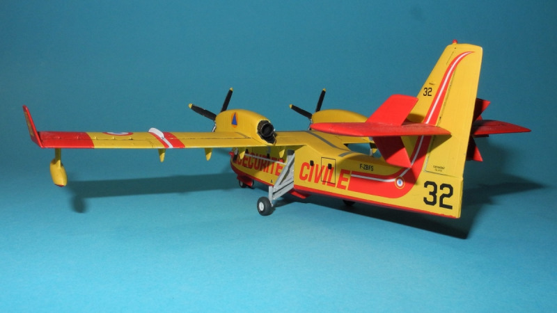 Canadair CL-415
