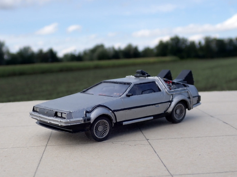 DeLorean DMC-12