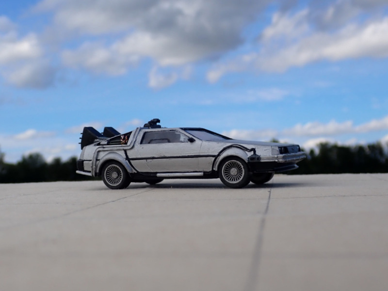 DeLorean DMC-12