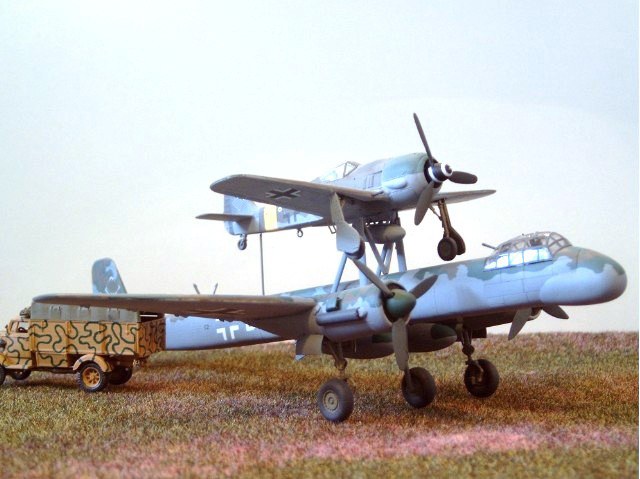 Junkers Ju 88 H-4 Führungsmaschine und Fw 190 A-6