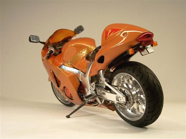 Suzuki GSX 1300 R Hayabusa Street Custom