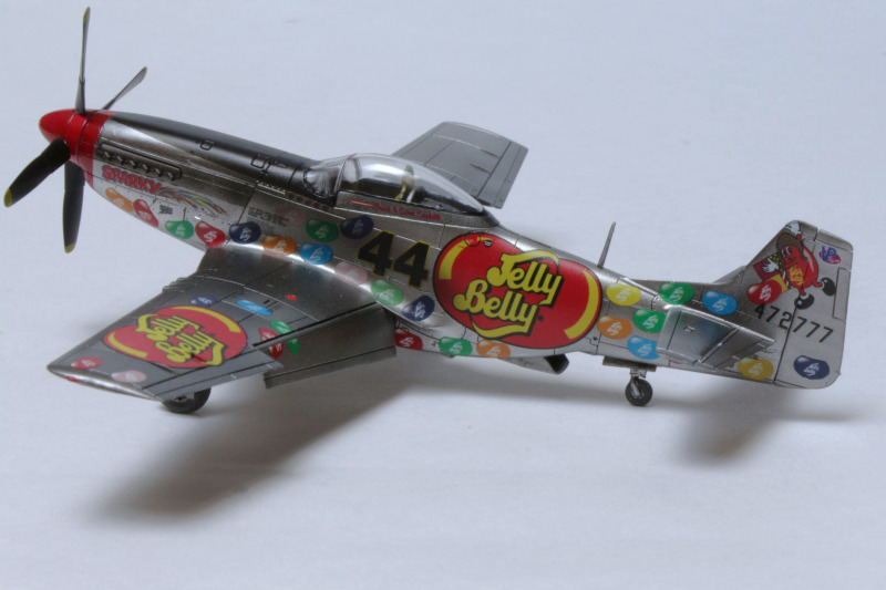Race Mustang P-51D #44 "Jelly Belly"