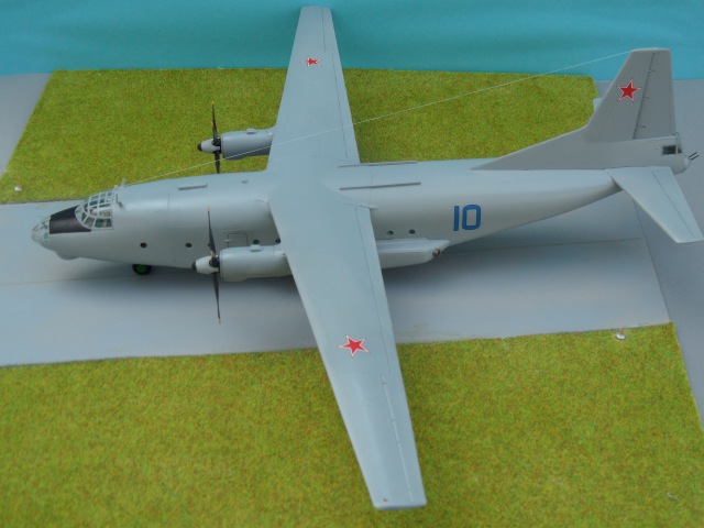 Antonow An-8 Camp