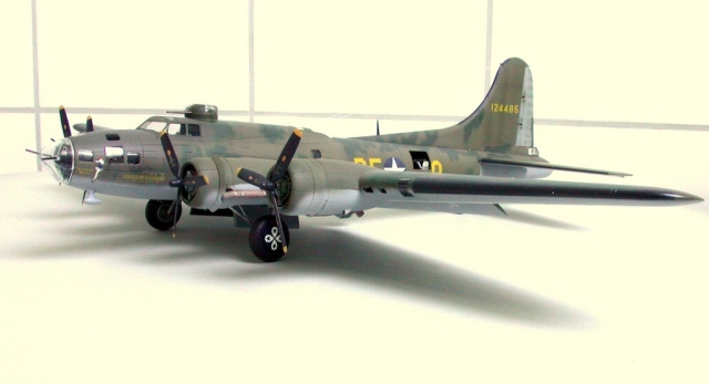 Boeing B-17F-10-BO Flying Fortress
