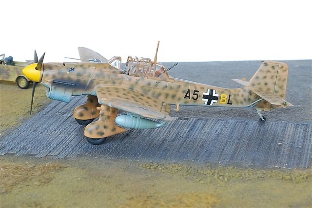 Junkers Ju 87 R-2