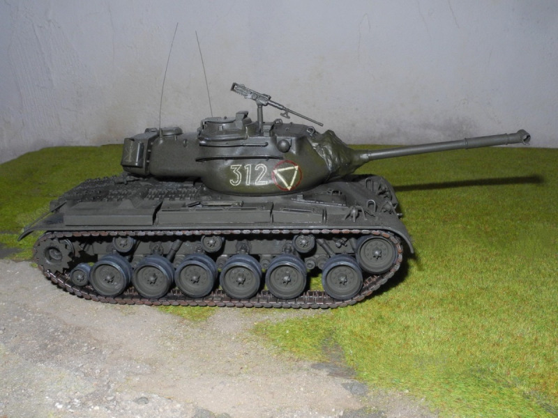 Mittlerer Kampfpanzer M47