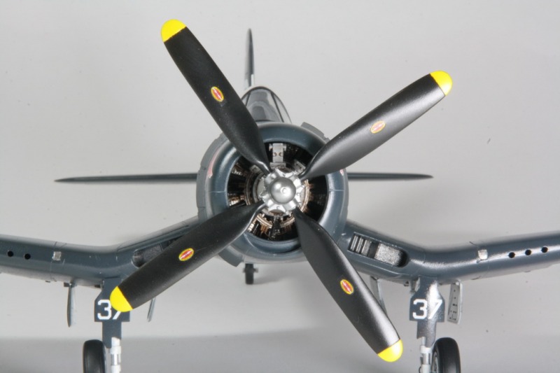 Chance Vought F4U-4 Corsair