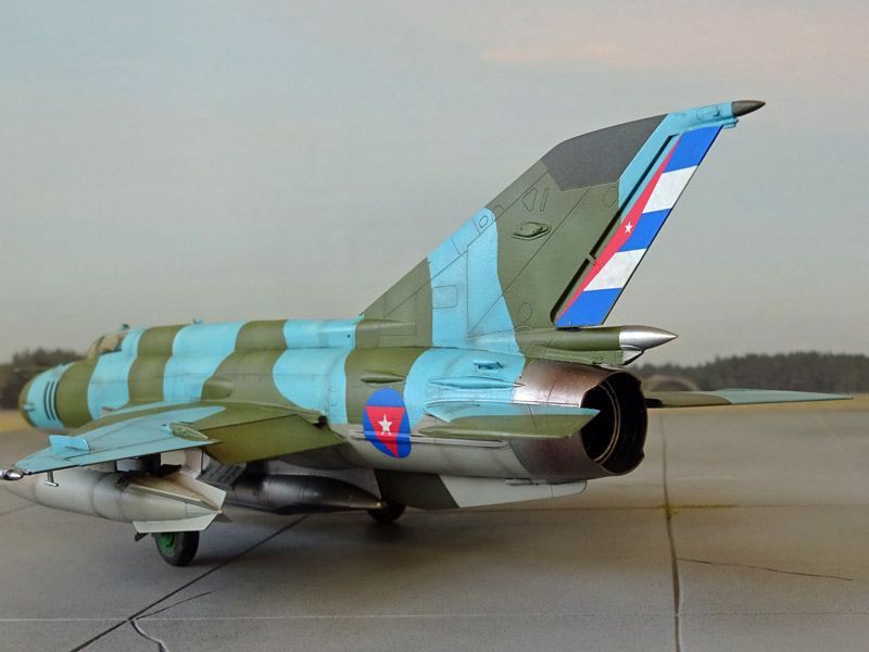 MiG-21R