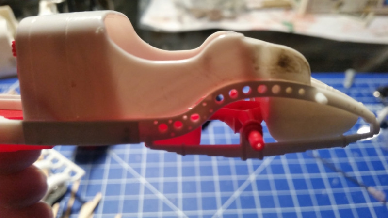 ...und die überflüssigen, nicht originalgetreuen Bohrungen verschlossen