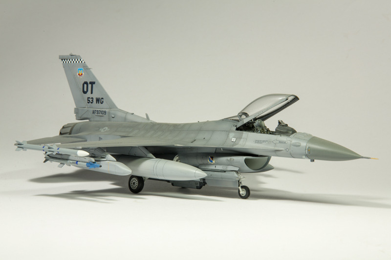 Lockheed Martin F-16CJ Fighting Falcon